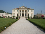 Villa Cordellina Lombardi is in Palladian style and has wonderful frescoes by Tiepolo, a famous XVIII century Italian painter