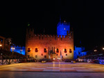Partita a scacchi di Marostica. Scacchiera e Castello sono la naturale scenografia storica di uno spettacolo unico al mondo